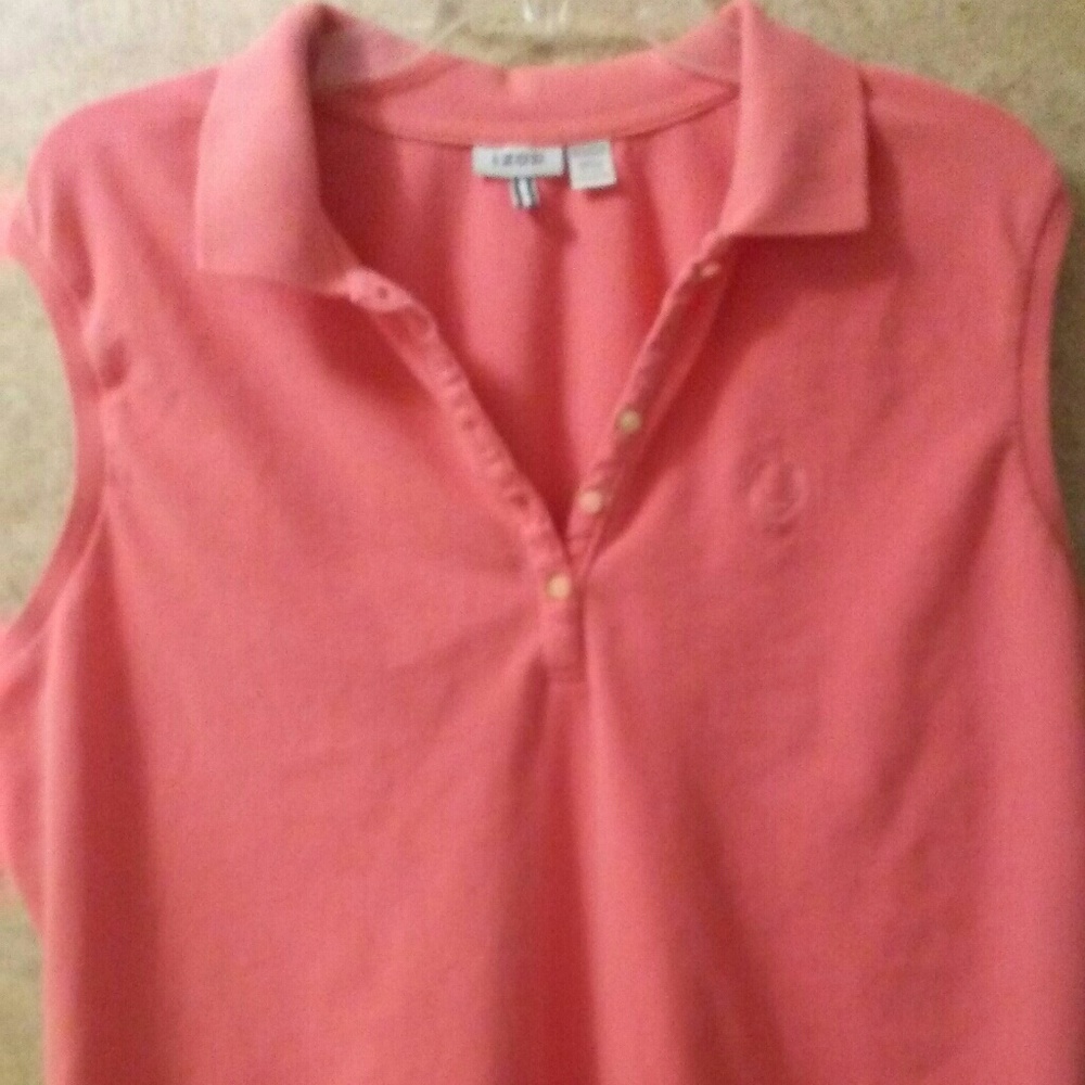IZOD Sleeveless shirt